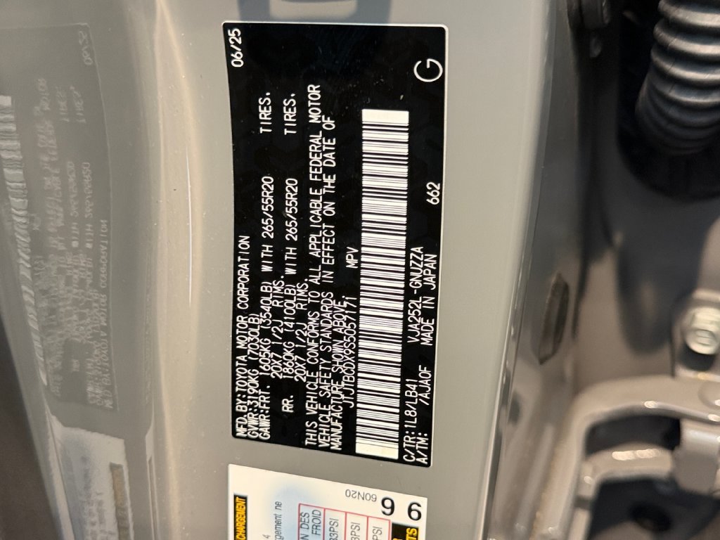 Certified 2025 Lexus GX 550 AWD/4WD image 29