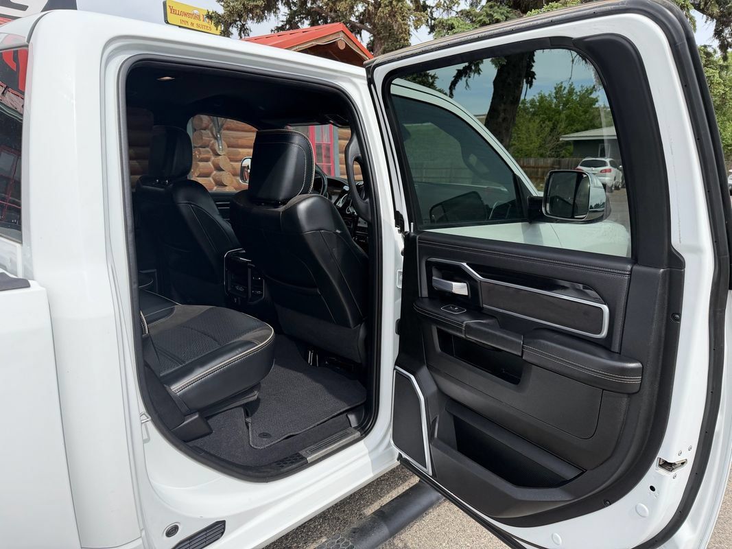 Used 2022 RAM 2500 Laramie AWD/4WD image 25