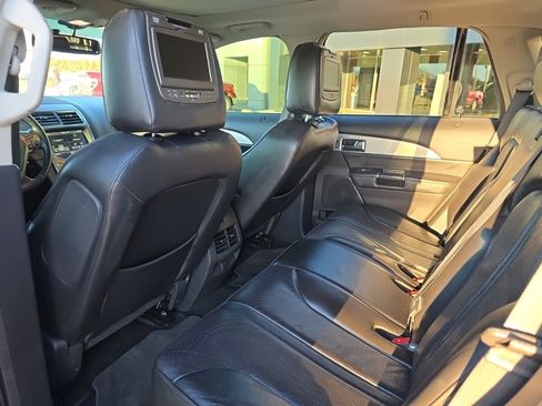 Used 2011 Lincoln MKX Base w/ 102A Rapid Spec Order Code image 11