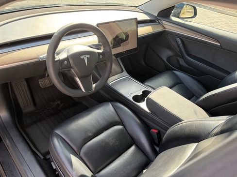 Used 2022 Tesla Model 3 Standard Range RWD image 8