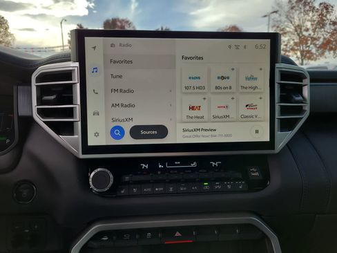 Used 2025 Toyota Sequoia Platinum image 24