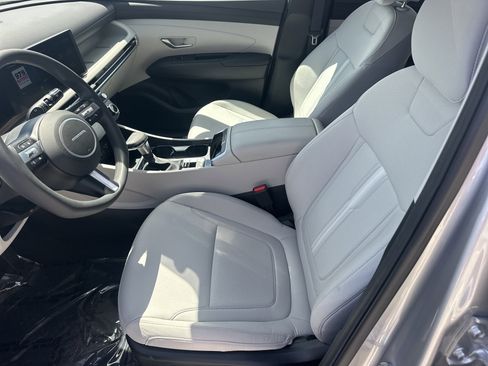 Certified 2025 Hyundai Tucson SEL FWD image 19