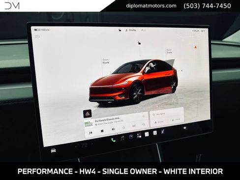 Used 2026 Tesla Model Y Performance AWD/4WD image 32