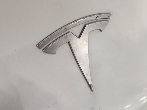 Used 2021 Tesla Model Y Long Range AWD/4WD image 30
