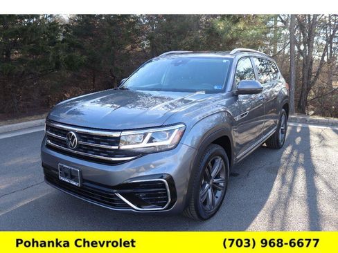 Used 2022 Volkswagen Atlas SEL R-Line image 3
