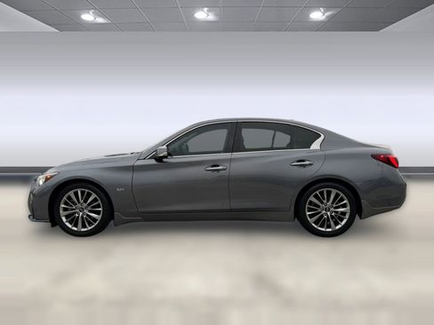 Used 2019 INFINITI Q50 Signature Edition RWD image 2