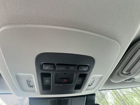 New 2026 Toyota Camry XLE AWD/4WD image 30
