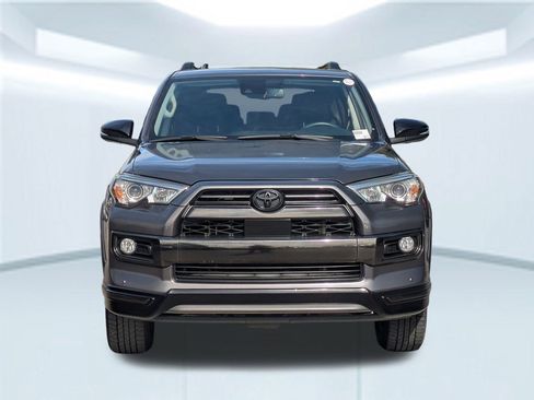 Used 2020 Toyota 4Runner Nightshade image 10