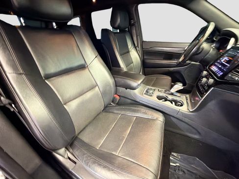 Used 2020 Jeep Grand Cherokee Limited w/ Luxury Group II image 15