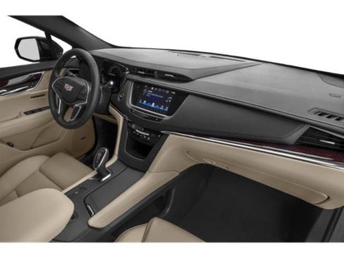 Used 2019 Cadillac XT5 Luxury w/ LPO, Radiant Package FWD image 19