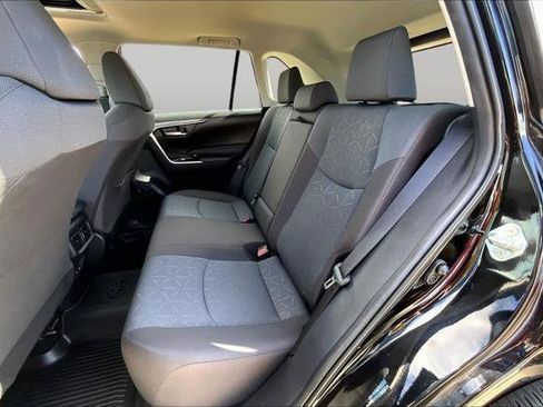 Certified 2025 Toyota RAV4 XLE w/ Convenience Package FWD image 20