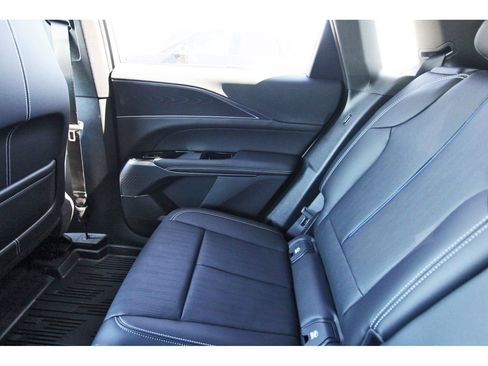 New 2026 Cadillac Lyriq Luxury image 12