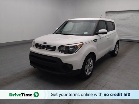 Used 2019 Kia Soul FWD image 1