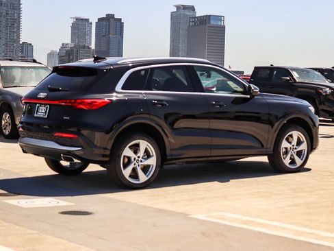 New 2026 Audi Q5 Premium AWD/4WD image 4
