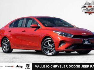 Used 2023 Kia Forte LXS image 1
