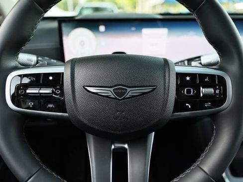 Used 2026 Genesis GV80 2.5T Advanced AWD/4WD image 32
