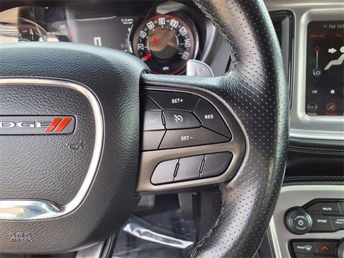 Used 2022 Dodge Challenger R/T w/ Plus Package image 16