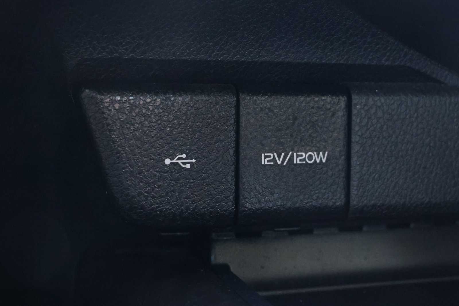 Used 2023 Toyota Camry LE FWD image 21