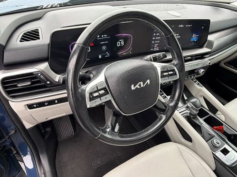 Used 2023 Kia Telluride S w/ S Sunroof Package image 10