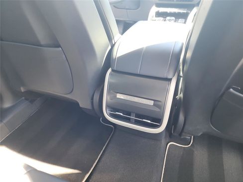 New 2025 Lincoln Nautilus Premier image 22