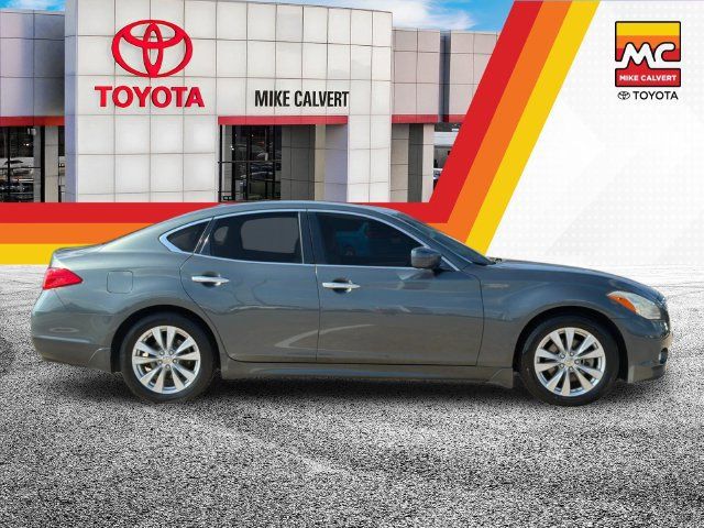 Used 2011 INFINITI M37 w/ Premium Pkg RWD image 6