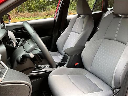 Used 2025 Toyota Corolla Cross AWD Hybrid image 18