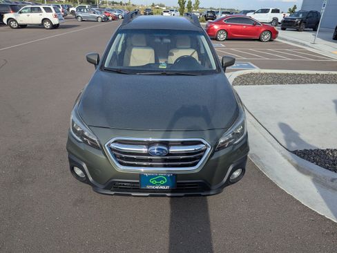 Used 2018 Subaru Outback 2.5i Premium AWD/4WD image 6