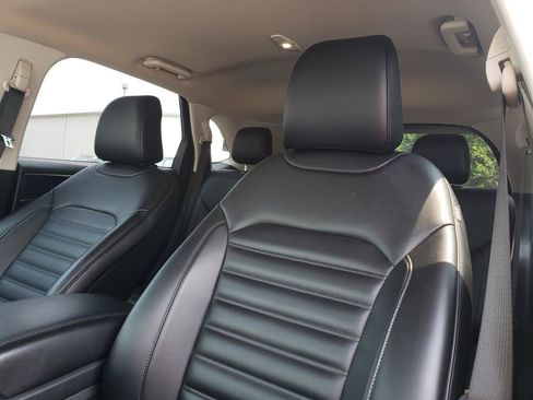 Used 2022 Ford Edge SEL w/ Convenience Package AWD/4WD image 16