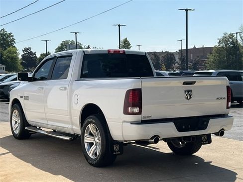 Used 2018 RAM 1500 Sport image 11