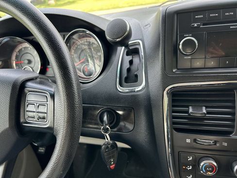 Used 2016 Dodge Grand Caravan American Value Package image 16