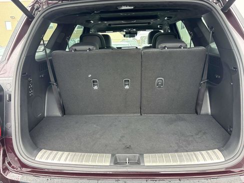 Used 2024 Hyundai Palisade Calligraphy image 16