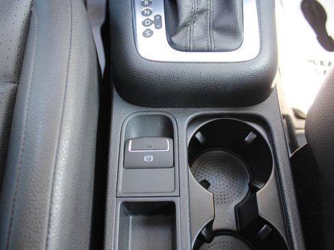 Used 2014 Volkswagen Tiguan SEL image 31