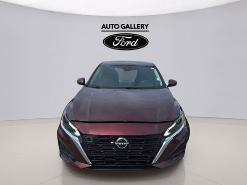 Used 2024 Nissan Altima 2.5 SL FWD image 2
