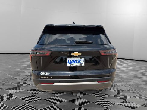 New 2027 Chevrolet Equinox LT FWD image 4