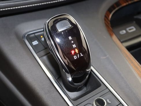 Used 2022 Cadillac Escalade ESV Premium Luxury image 7