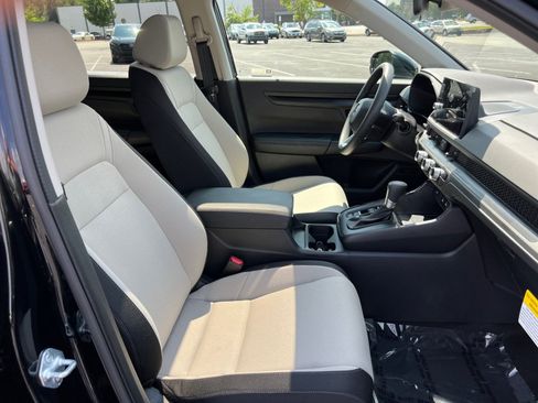 Certified 2026 Honda CR-V EX image 28