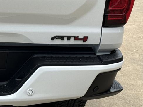New 2026 GMC Canyon AT4 w/ Technology Plus Package AWD/4WD image 9