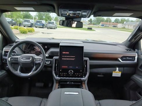 New 2026 GMC Yukon XL Denali w/ Sun & Power Step Package AWD/4WD image 36