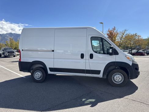 New 2026 RAM ProMaster 1500 w/ Convenience Group image 9