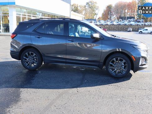 Used 2022 Chevrolet Equinox RS image 1