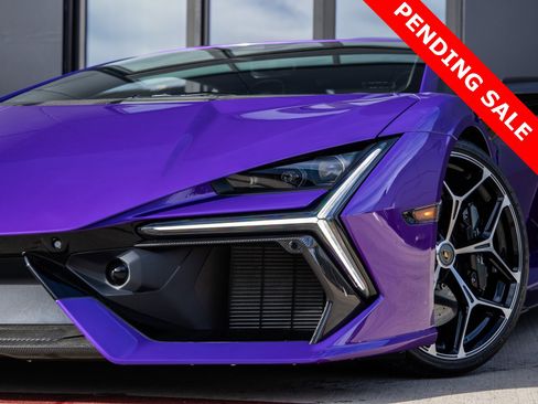 Used 2024 Lamborghini Revuelto image 23