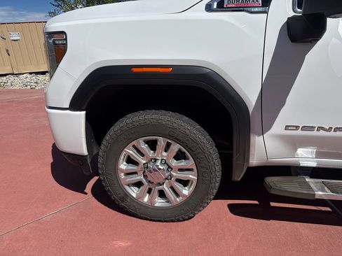 Used 2020 GMC Sierra 2500 Denali w/ Denali Ultimate Package AWD/4WD image 34