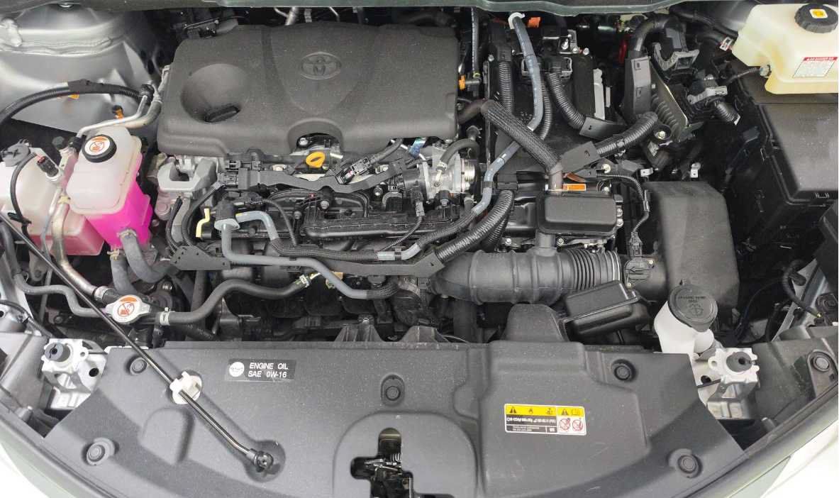 Used 2025 Toyota Sienna LE FWD image 18