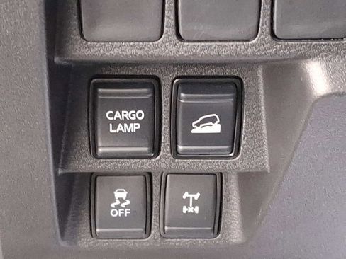 Used 2024 Nissan Frontier PRO-4X w/ Off-Road Protection Package image 25