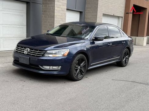 Used 2015 Volkswagen Passat TDI SE FWD image 1