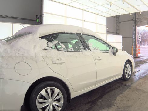 Used 2023 Subaru Impreza 2.0i image 5