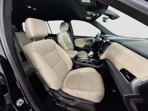 Used 2022 Chevrolet Traverse LS FWD image 29