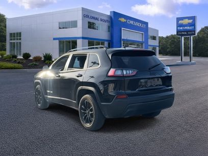 Used 2023 Jeep Cherokee Altitude Lux
