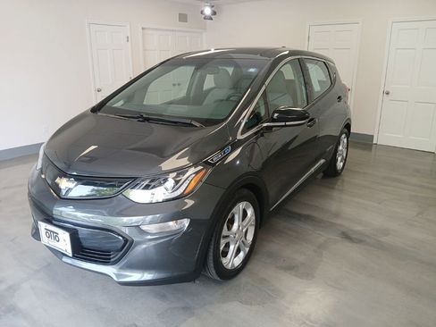 Used 2019 Chevrolet Bolt LT FWD image 4