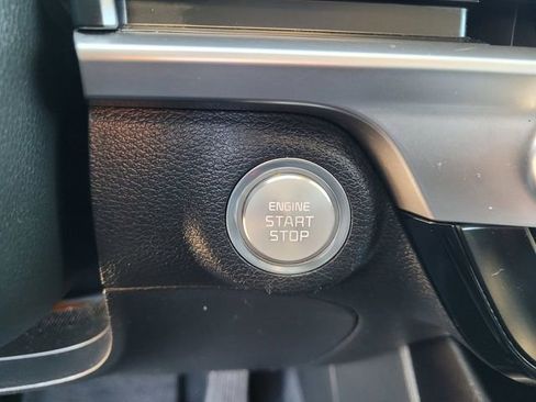 Used 2024 Kia Telluride LX image 17